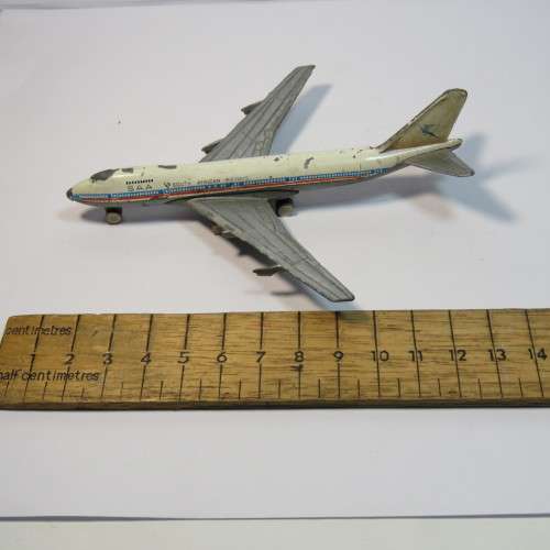 Playart Boeing 747 SAL "Suid-Afrikaanse Lugdiens" die-cast plane - Missing wheel