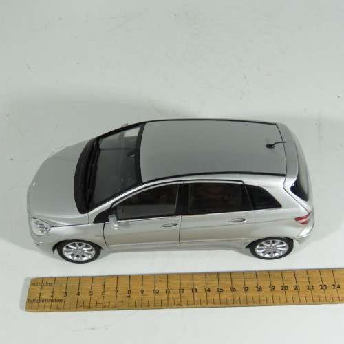Kyosho Mercedes-Benz B-Class model car - Scale 1/18