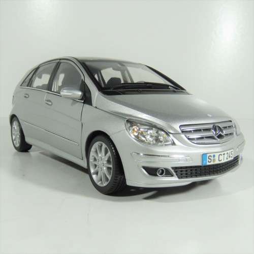 Kyosho Mercedes-Benz B-Class model car - Scale 1/18