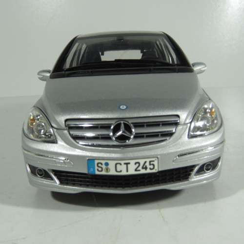 Kyosho Mercedes-Benz B-Class model car - Scale 1/18