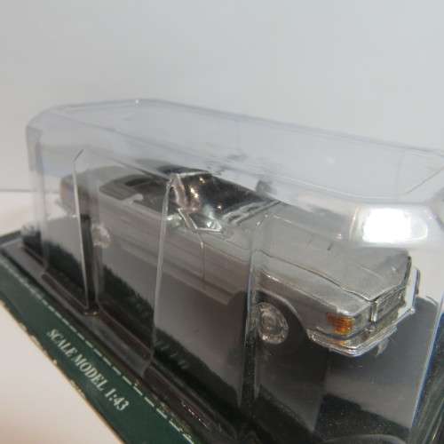 Delprado Mercedes-Benz 350 SL model car - Scale 1/43