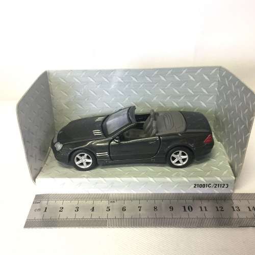 Maisto Mercedes-Benz SL-class model car - scale 1/38