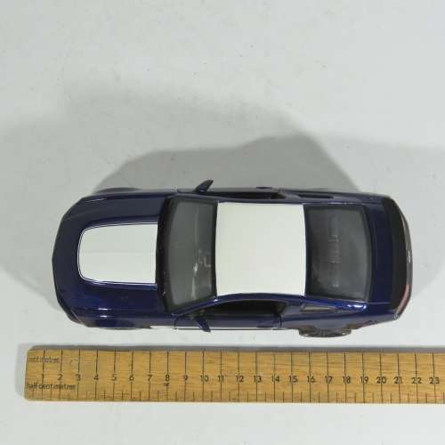 Maisto 2012 Ford Mustang Boss 302 model car in box - Scale 1/24
