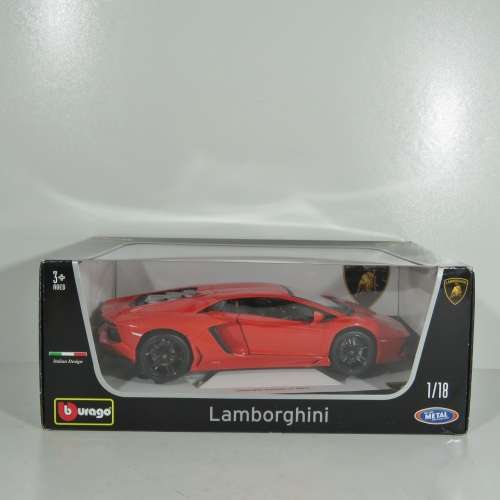 Bburago Lamborghini Aventador LP700-4 model car in box - Scale 1/18