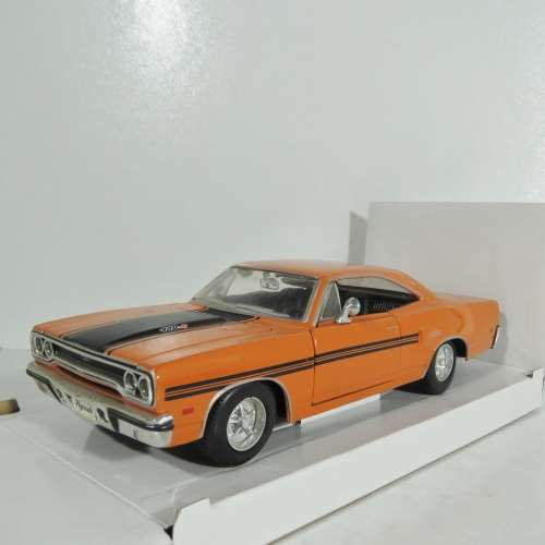 Maisto 1970 Plymouth GTX model car in box - Scale