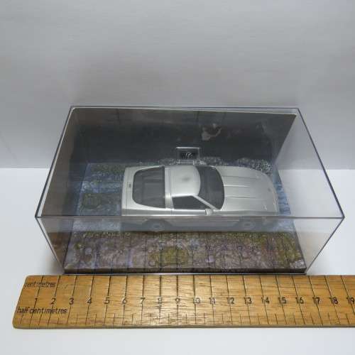 James Bond 007 - Chevrolet Corvette model car - a View to a kill