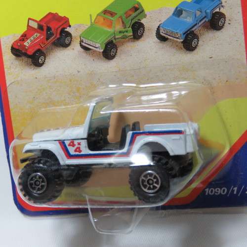 Vintage Yatming Road Tough 4x4 off-roader Jeep die cast in pack
