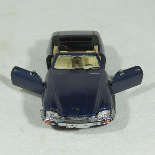 C.D.C Detail Cars Jaguar XJS model car - Scale 1/43