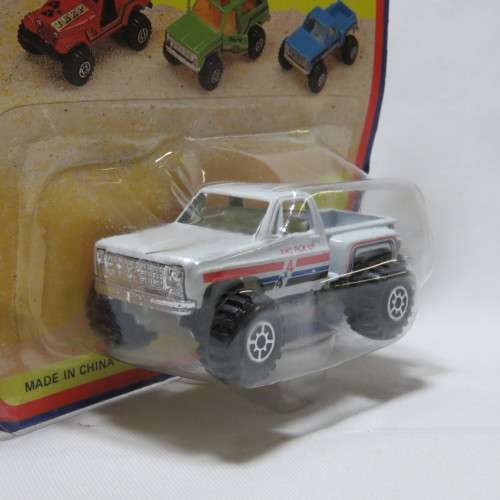 Vintage Road Tough 4x4 off-Roader pick-up truck die cast in pack