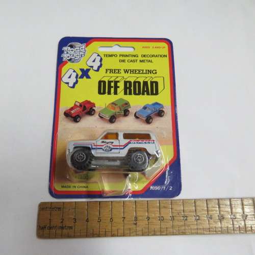 Vintage Road Tough 4x4 off road blazer die cast toy car in pack