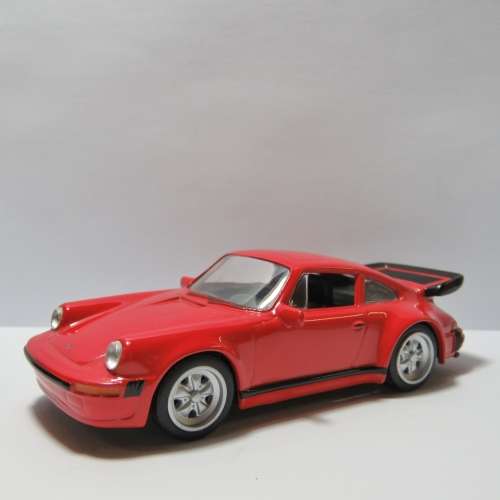 DelPrado 1974 Porsche 930 Turbo die-cast model car - Scale 1/43