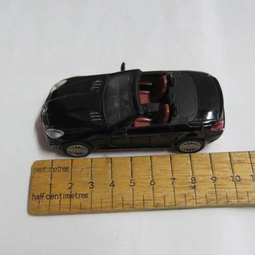MotorMax 2005 Mercedes-Benz SLK55 AMG model car - Scale 1/43