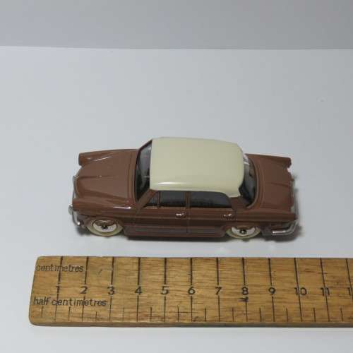 Dinky Toys #531 Fiat 1200 Grand Vue with windows - DeAgostini - Mint boxed