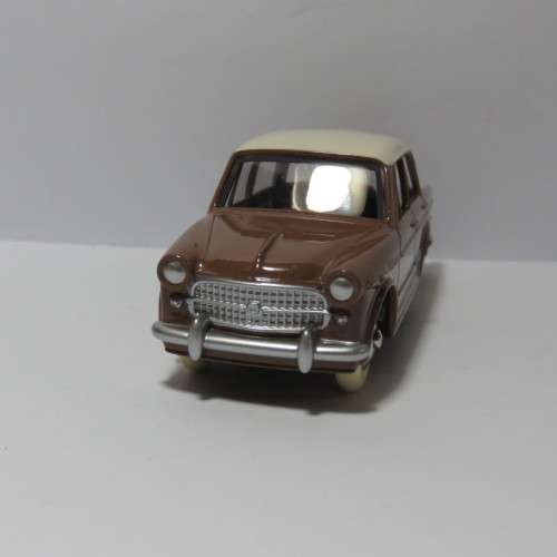 Dinky Toys #531 Fiat 1200 Grand Vue with windows - DeAgostini - Mint boxed