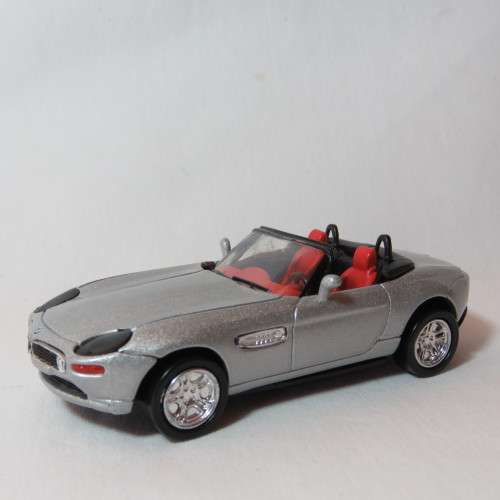 NewRay BMW Z8 model car - Scale 1/43