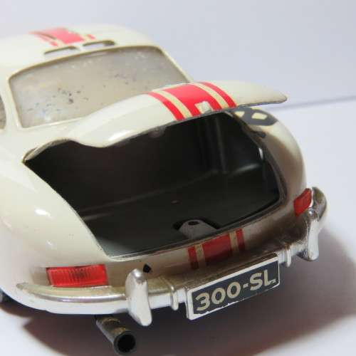 Bburago 1954 Mercedes-Benz 300 SL racing model car - Window stain damage