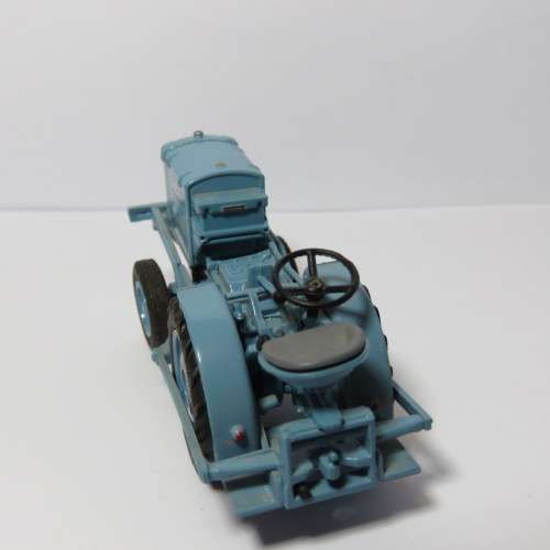 1957 Bauche `Pousse Wagons` tractor model - Universal Hobbies - Scale 1/43