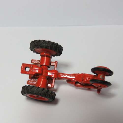 ERTL Allis Chalmers `C` model tractor - Scale 1/64