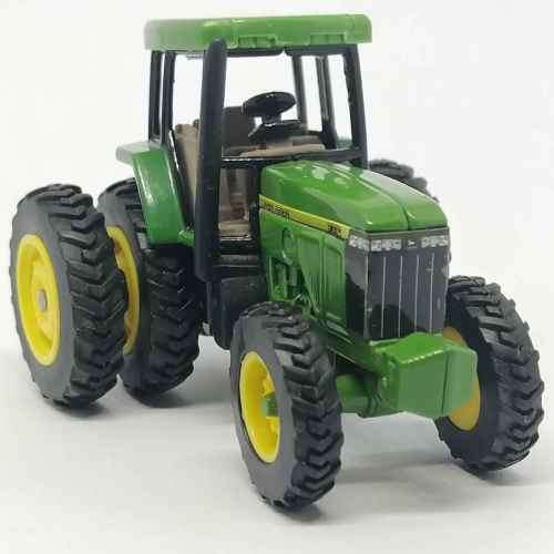 ERTL John Deere 7710 tractor with dual rear wheels