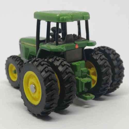 ERTL John Deere 7710 tractor with dual rear wheels