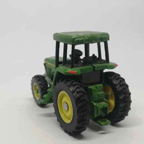 ERTL John Deere 7800 die-cast tractor