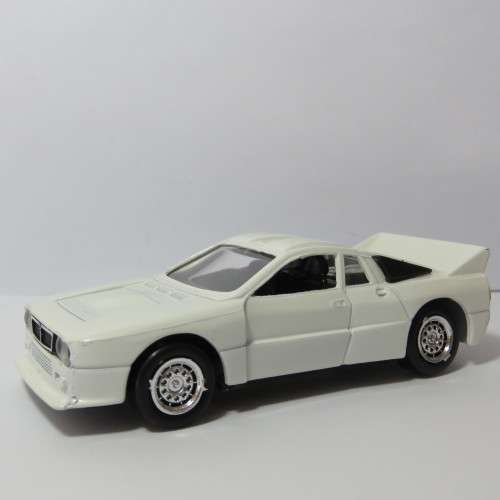 Vitesse Super Models 43 Lancia 037 Rally car - Decals not attached - Scale 1/43