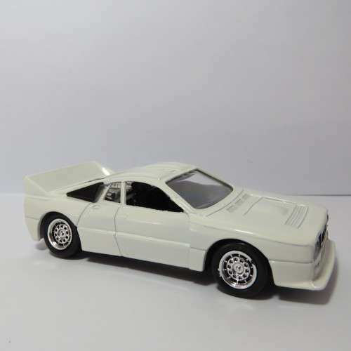 Vitesse Super Models 43 Lancia 037 Rally car - Decals not attached - Scale 1/43