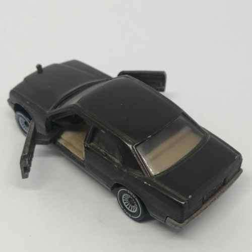 Siku #1054 Mercedes-Benz 190 E model car