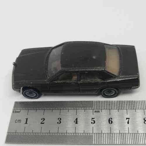 Siku #1054 Mercedes-Benz 190 E model car