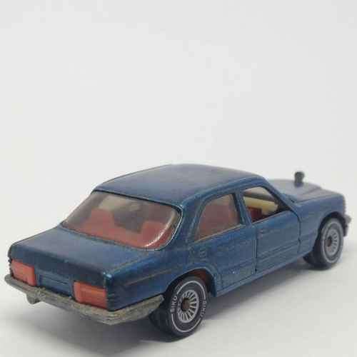 Siku #1042 Mercedes-Benz 500 SE model car