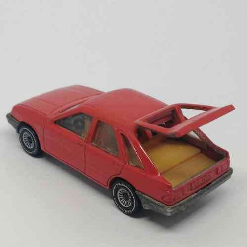 Siku #1056 Ford Sierra 2.3 Ghia model car