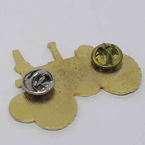 Vintage Fordson major tractor pin badge