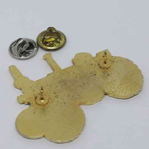 Vintage Fordson major tractor pin badge