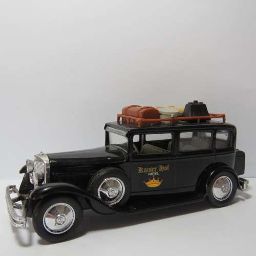 Eligor 1931 Mercedes-benz Kaiser Hof hotel taxi model car - Scale 1/43