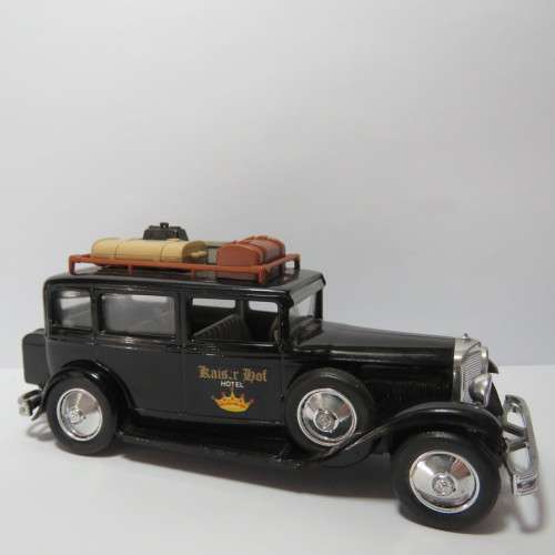 Eligor 1931 Mercedes-benz Kaiser Hof hotel taxi model car - Scale 1/43