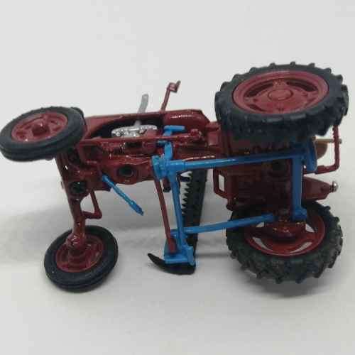 1955 Valmet 20 die-cast model tractor - Universal Hobbies - scale 1/43