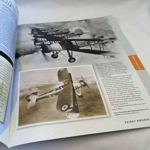 Amercom UK 1940 Fairey Swordfish I die-cast model plane - scale 1/72 - with magazine