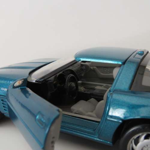 Redbox Chevrolet Corvette model car - Scale 1/24 - Window stain damage