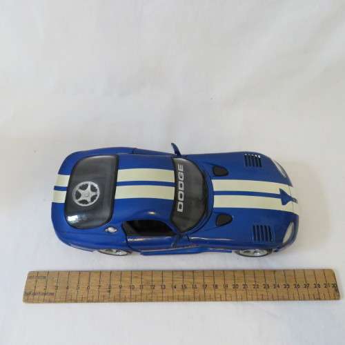 Maisto Dodge Viper GT5 Coupe model car - Scale 1/18 - Window stain damage