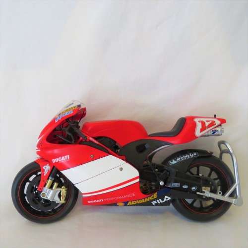 NewRay Ducati #12 Troy Bayliss MotoGP motorcycle model - Scale 1/6