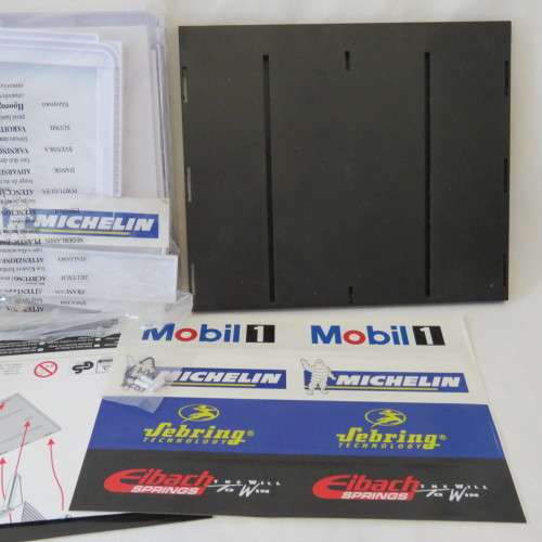 Carrera #21104 Pit stop Lane double garage building - Scale 1/32