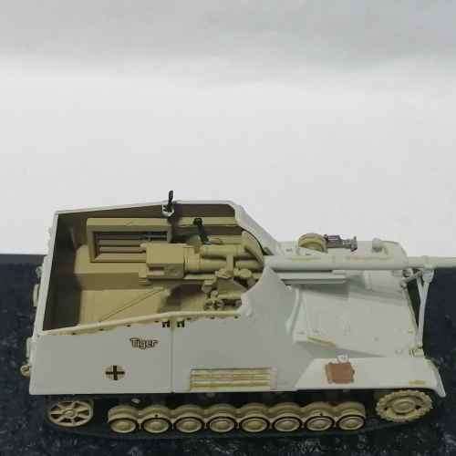 1944 German ( Witebsk ) Nashorn combat tank die-cast model