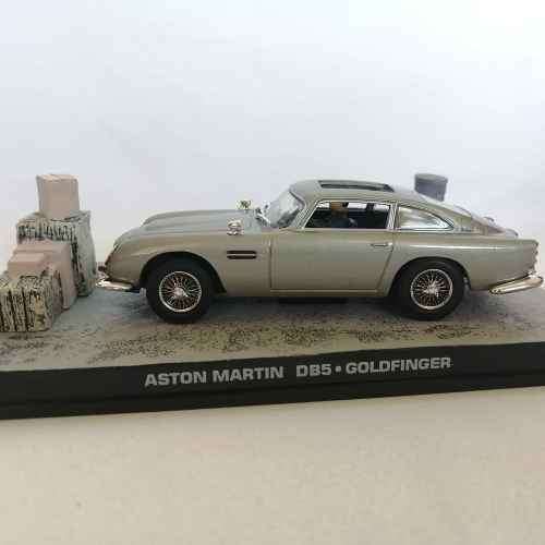 James Bond 007 - Aston Martin DB5 model car - Goldfinger