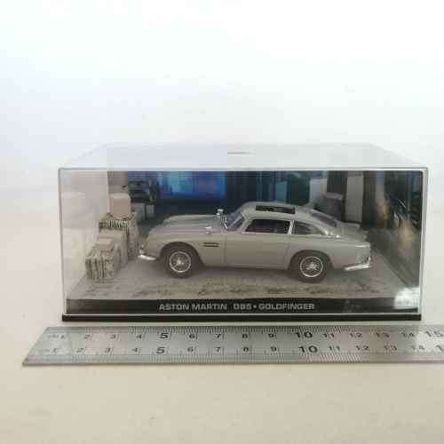 James Bond 007 - Aston Martin DB5 model car - Goldfinger