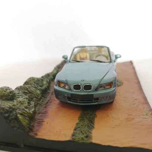 James Bond 007 - BMW Z3 model car - Goldeneye