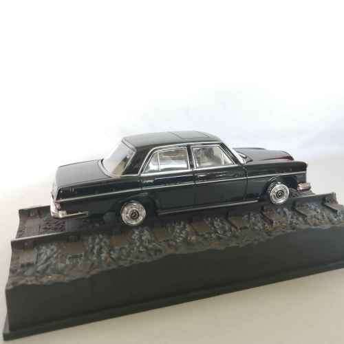 James Bond 007 - Mercedes-Benz 250 SE model car - Octopussy