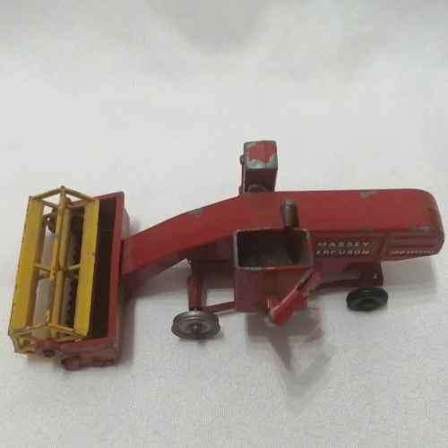 Vintage Matchbox Major No. 5 Massey Ferguson 780 special combine harvest die-cast model