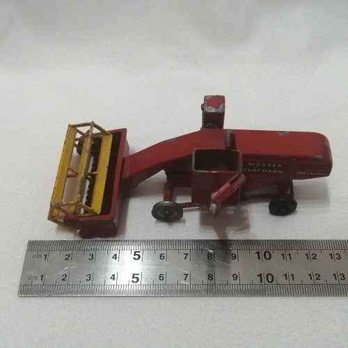 Vintage Matchbox Major No. 5 Massey Ferguson 780 special combine harvest die-cast model