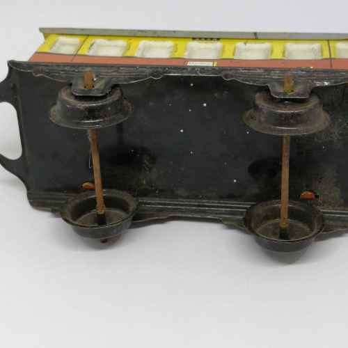 Vintage O-Gauge tinplate passenger coach - made in Belgium