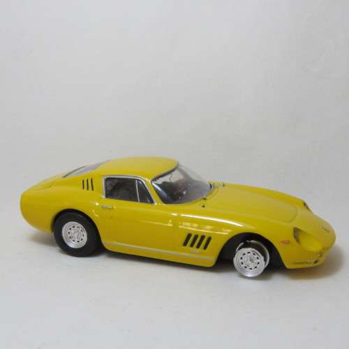 Ferrari 275 GTB die-cast model car - Missing tyres - Scale 1/43